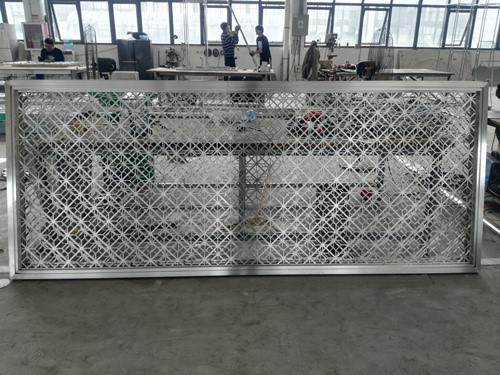 河南鑫馬不銹鋼制品有限公司制作的鄭州不銹鋼屏風